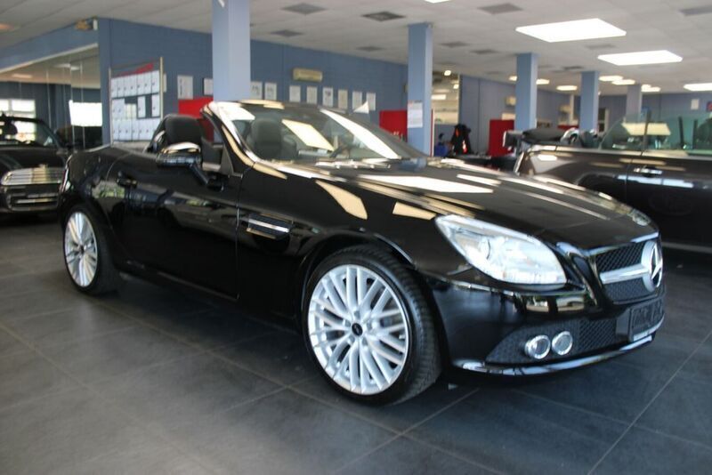 Schwarz Gebraucht 2011 Mercedes SLK250 Cabrio | 14.980 € (Superpreis) - Bild 1/4