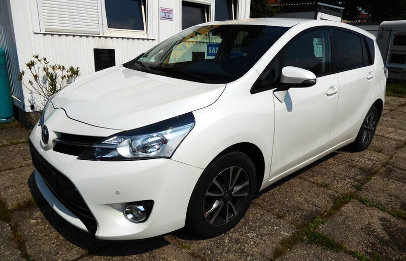 White pearl Gebraucht 2014 Toyota Verso Van / Kleinbus | 12.990 € (Fairer Preis) - Bild 1/4