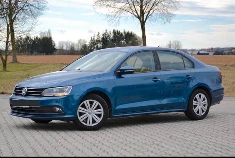 Second-hand VW Jetta 125 CP (91 kW) 2016 Albastru Berlinǎ