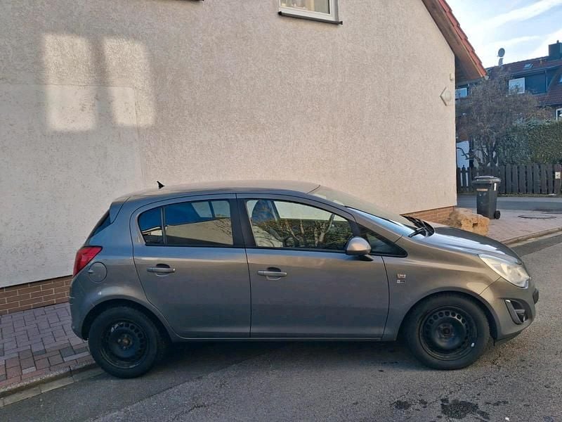 Gebraucht Opel Corsa 101 PS (74 kW) 2012 Kleinwagen