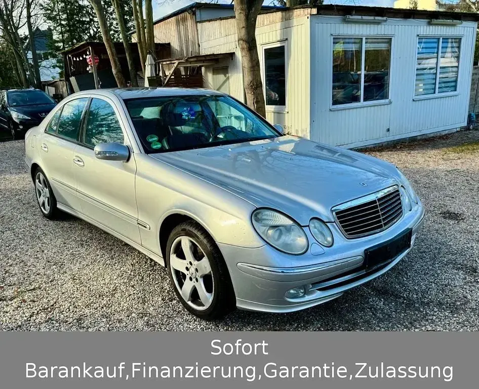 Gebraucht Mercedes E200 Avantgarde 163 PS (119 kW) 2002 Silber Limousine