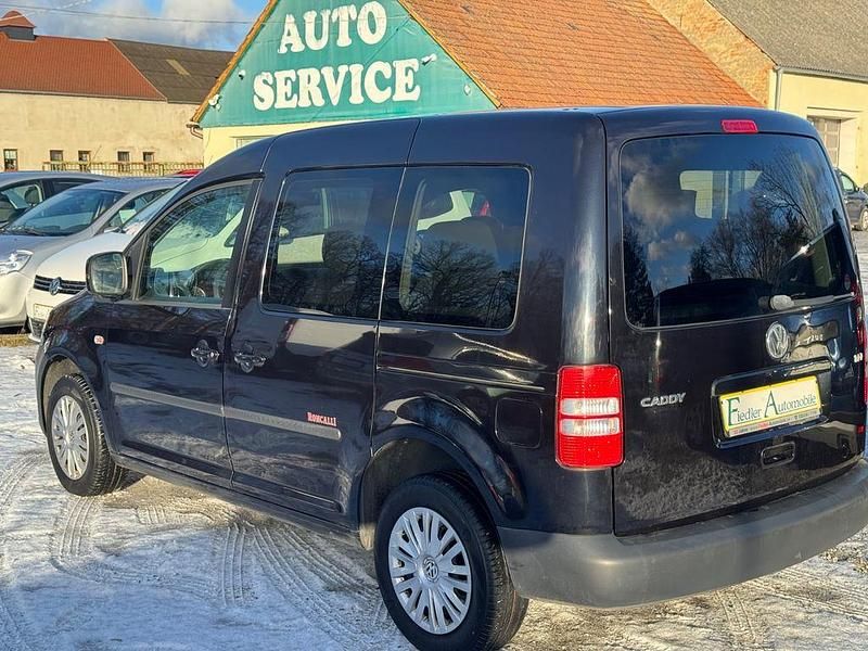 Gebraucht VW Caddy Life 102 PS (75 kW) 2011 Schwarz Van / Kleinbus