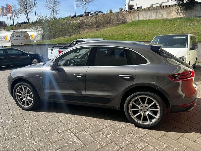 Gebraucht Porsche Macan S 258 PS (189 kW) 2014 Grau SUV