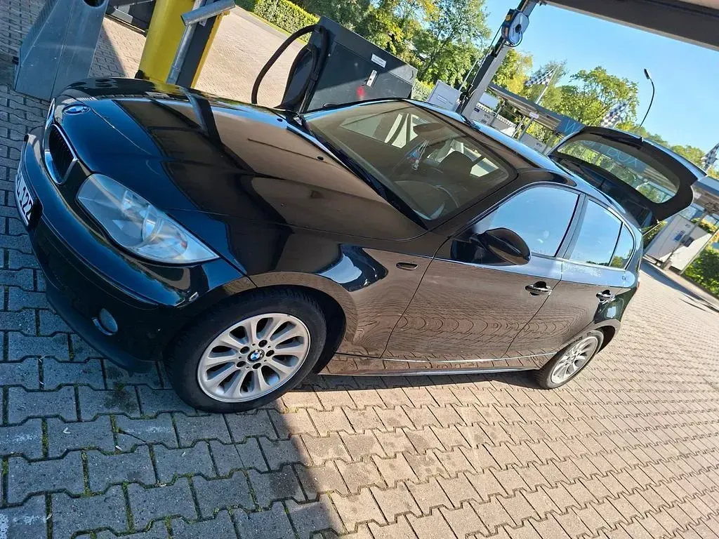 Gebraucht BMW 116 116 PS (85 kW) 2006 Schwarz Kleinwagen