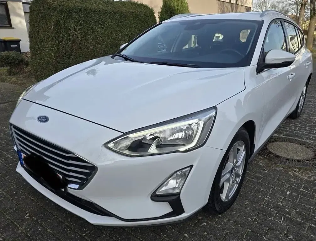 Gebraucht Ford Focus Cool & Connect 150 PS (110 kW) 2020 Weiß Limousine