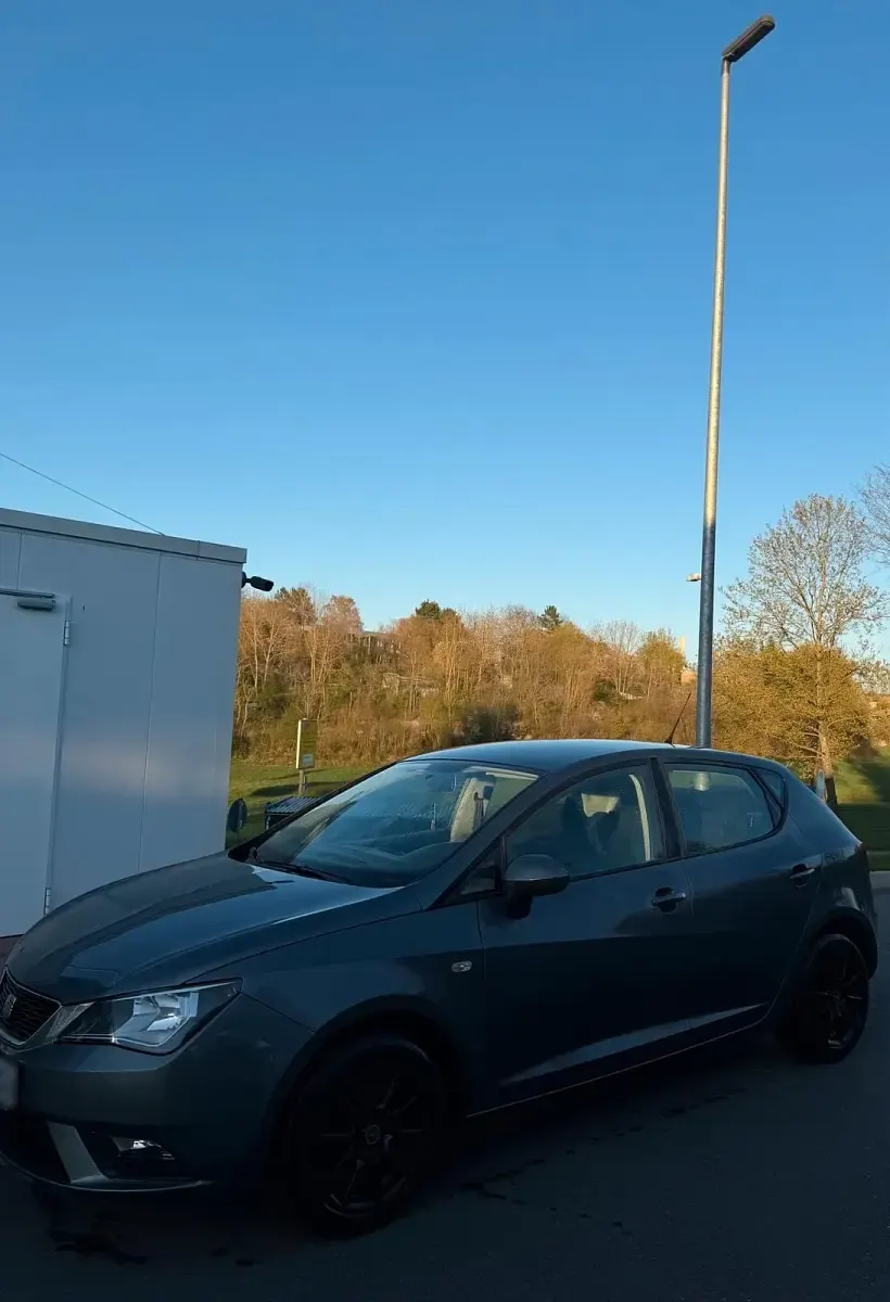 Gebraucht Seat Ibiza 86 PS (63 kW) 2013 Grau Kleinwagen