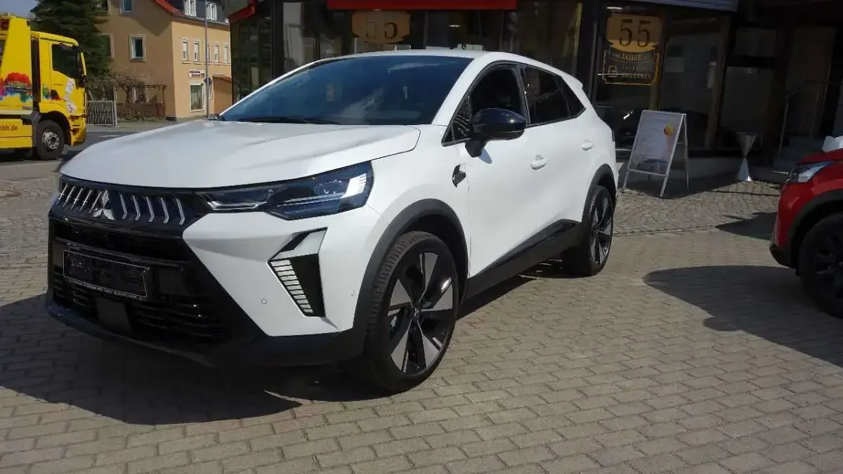 Gebraucht Mitsubishi Grandis Edition 141 PS (103 kW) 2026 Weiß SUV