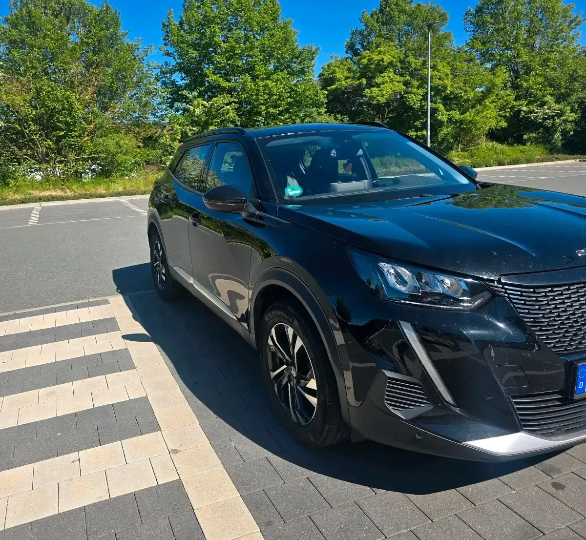 Gebraucht Peugeot 2008 Allure 131 PS (96 kW) 2020 Schwarz SUV