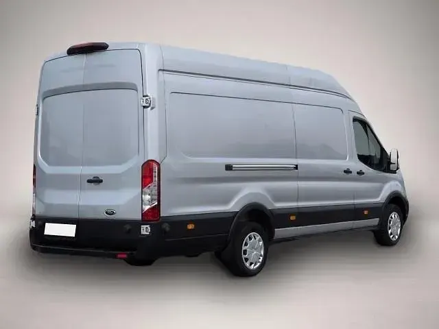 Gebraucht Ford Transit 131 PS (96 kW) 2021 Manufacturer Van