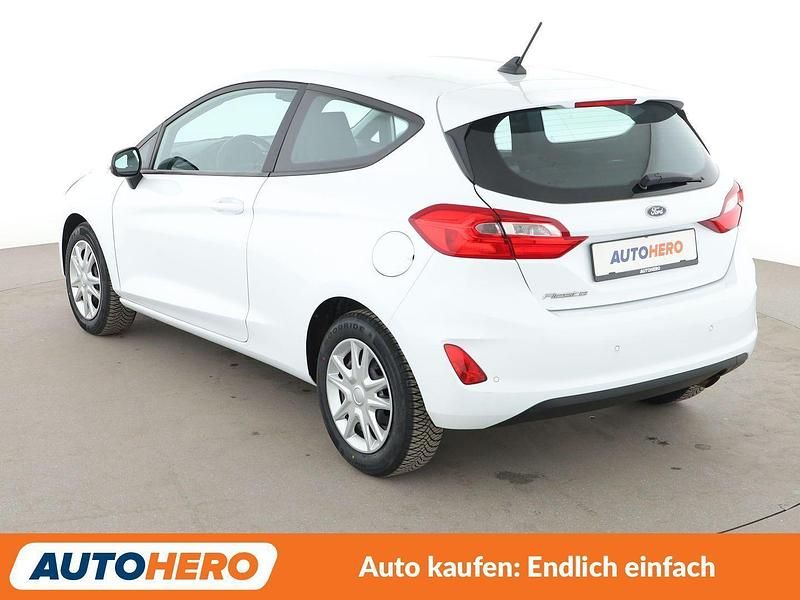 Gebraucht Ford Fiesta Cool & Connect 95 PS (69 kW) 2020 Weiß Kleinwagen