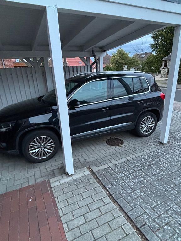 Schwarz Gebraucht 2014 VW Tiguan Cup SUV | 11.899 € (Guter Preis) - Bild 1/4
