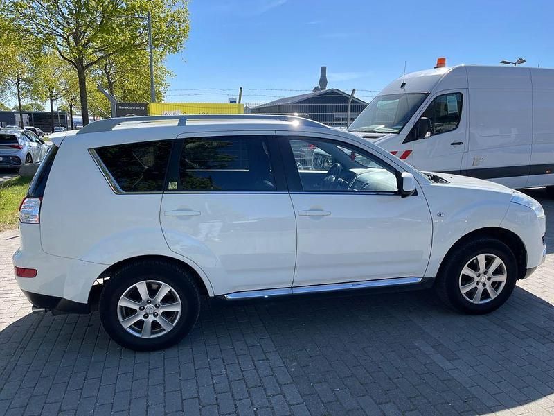 Gebraucht Citroën C-Crosser Exclusive 156 PS (114 kW) 2011 Weiß SUV