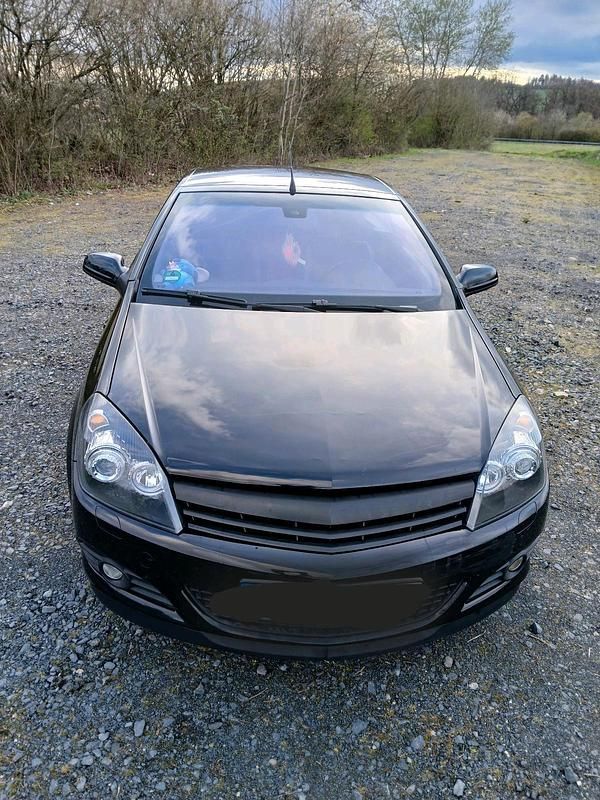 Gebraucht Opel Astra Cabriolet 140 PS (102 kW) 2008 Schwarz Cabrio