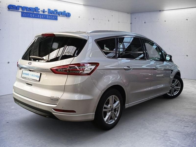 Gebraucht Ford S-MAX Titanium 2022 Van / Kleinbus