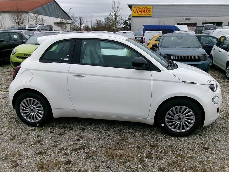 Neu Fiat 500 Pop 65 PS (47 kW) 2026 Weiß Kleinwagen