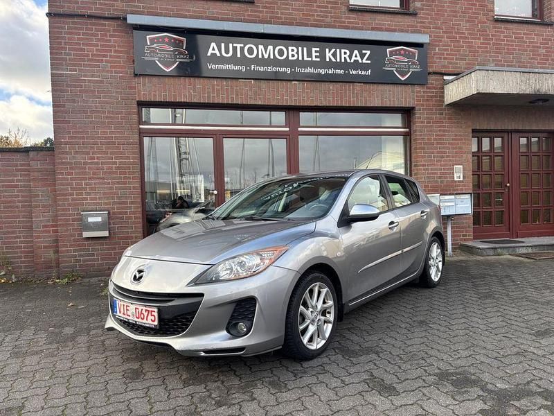 Grau Gebraucht 2012 Mazda 3 Edition Limousine | 5.999 € (Fairer Preis) - Bild 1/4