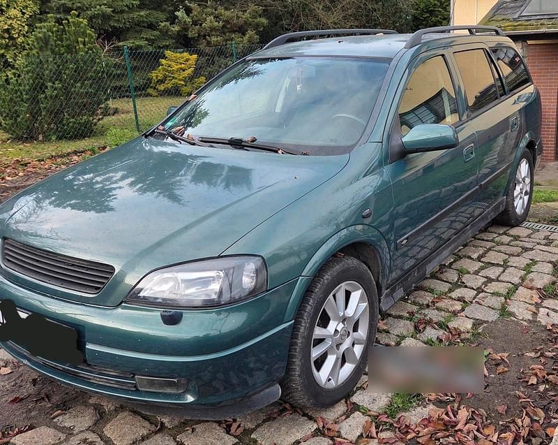 Gebraucht Opel Astra 101 PS (74 kW) 2001 Grün Kombi