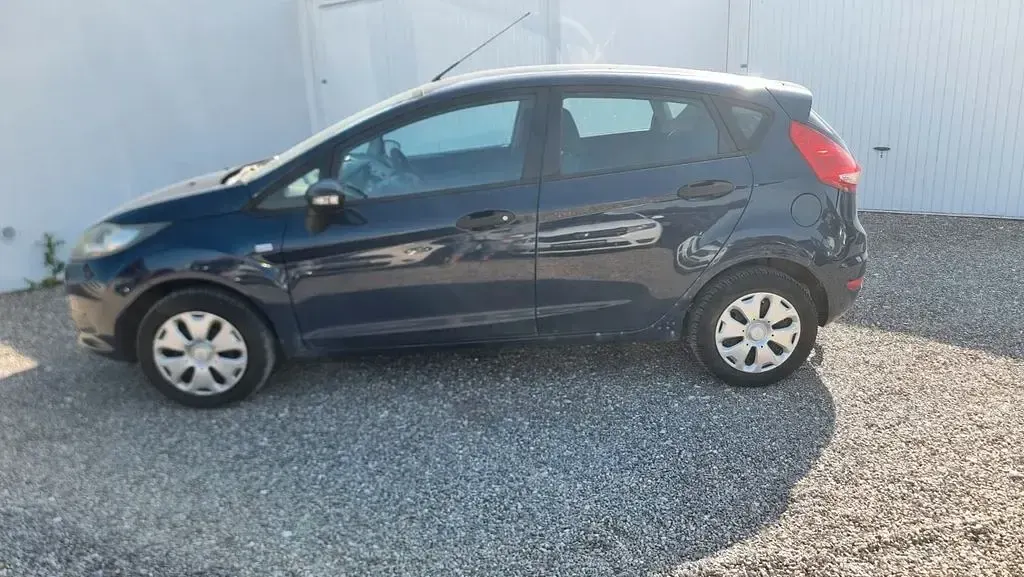 Gebraucht Ford Fiesta Ambiente 82 PS (60 kW) 2009 Blau Limousine