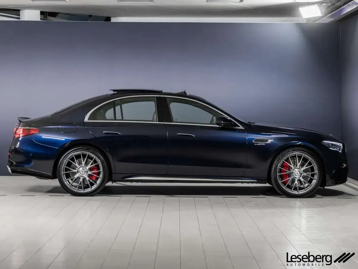 Gebraucht Mercedes E53 AMG Premium Plus 585 PS (430 kW) 2024 Nautikblau Limousine