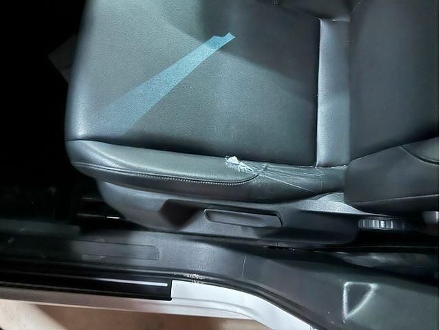 Gebraucht VW Touran Comfortline 116 PS (85 kW) 2020 Weiß Van / Kleinbus
