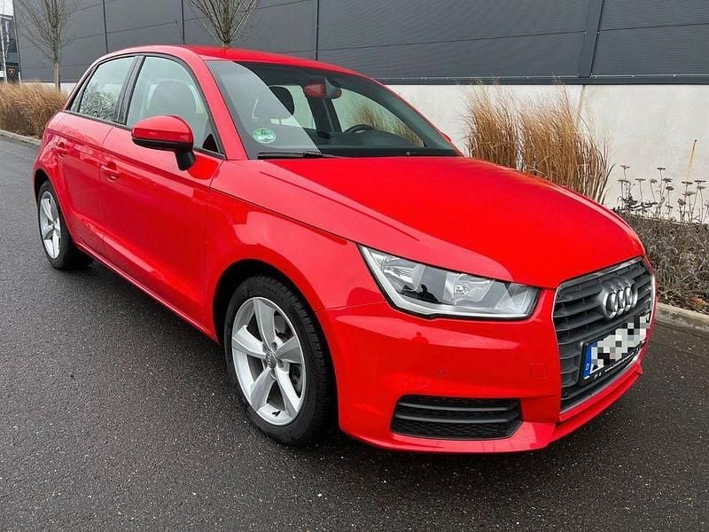 Rot Gebraucht 2017 Audi A1 Sportback Design Kleinwagen | 13.900 € (Fairer Preis) - Bild 1/4