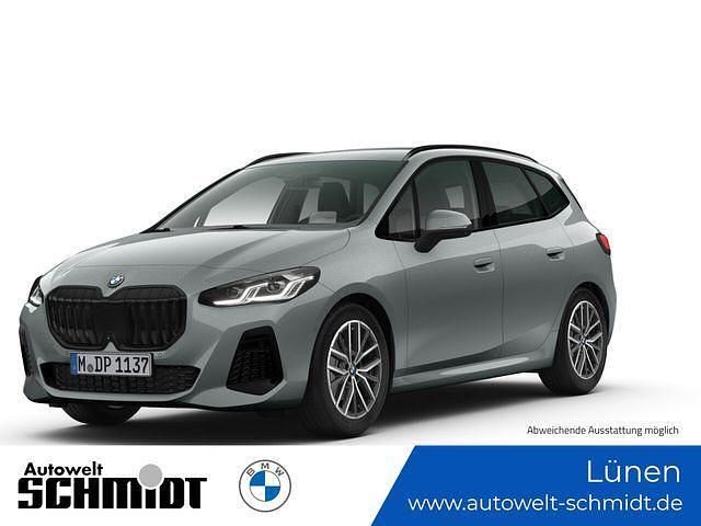 Skyscraper grau Neu 2025 BMW 220 Active Tourer M Sport Van / Kleinbus | 44.050 € (Fairer Preis) - Bild 1/4