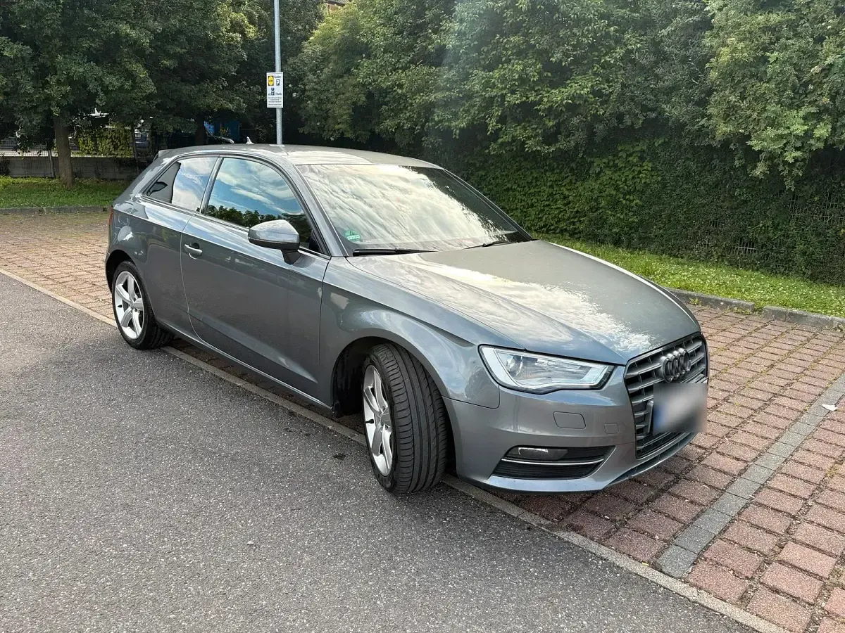 Gebraucht Audi A3 150 PS (110 kW) 2014 Grau Coupé