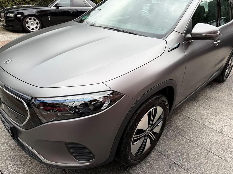 Gebraucht Mercedes EQA250 139 kW (190 PS) 2021 Grau SUV