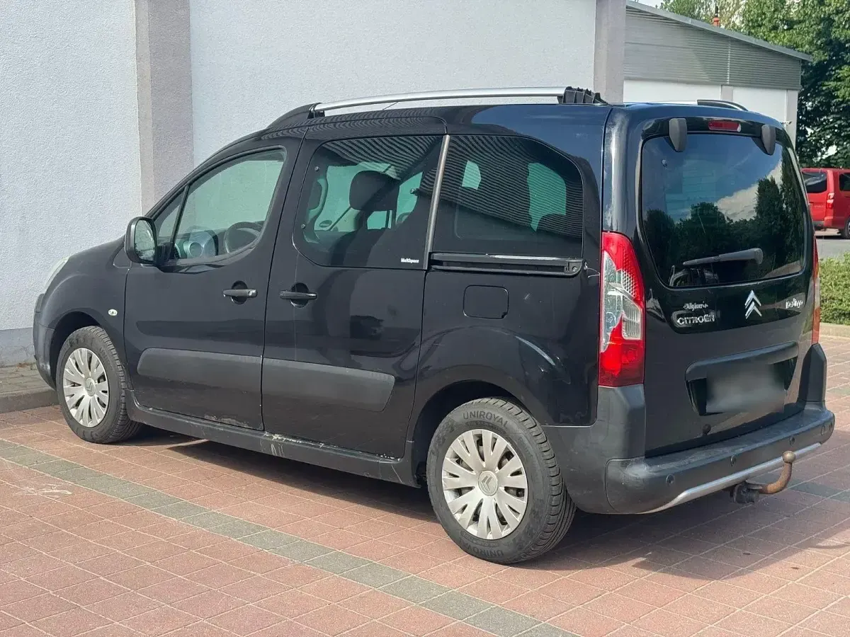Gebraucht Citroën Berlingo 111 PS (81 kW) 2012 Schwarz Van / Kleinbus