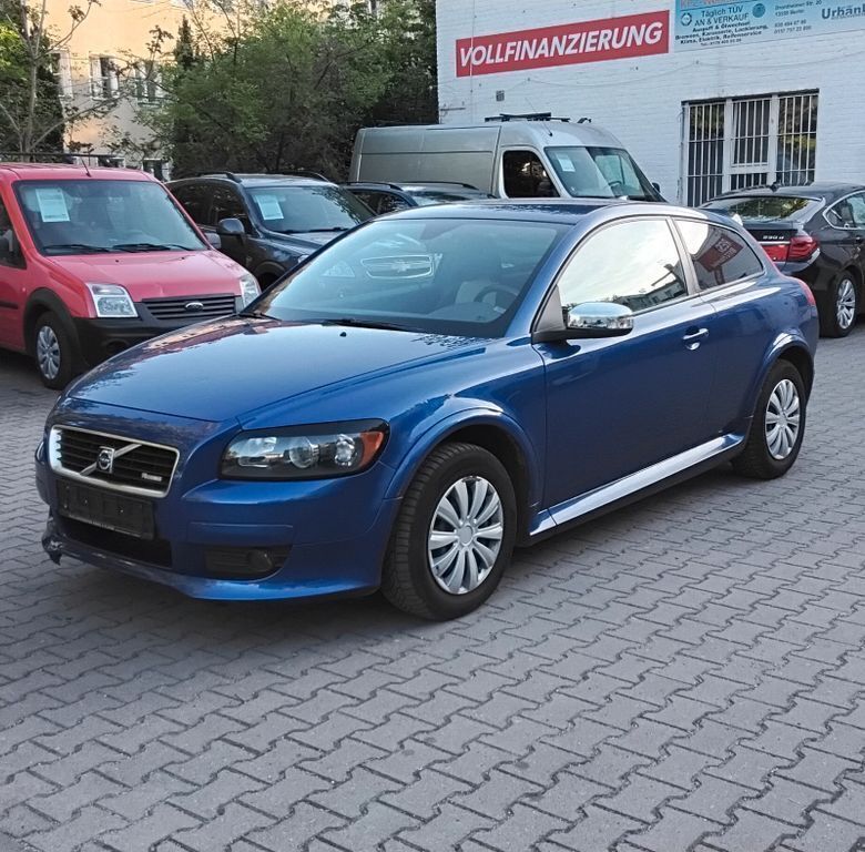 Blau Gebraucht 2009 Volvo C30 Kinetic Kleinwagen | 4.450 € (Fairer Preis) - Bild 1/4