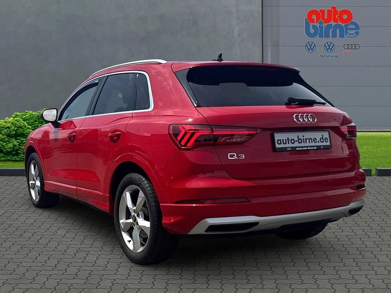 Gebraucht Audi Q3 Advanced 190 PS (139 kW) 2023 Tangorot metallic SUV