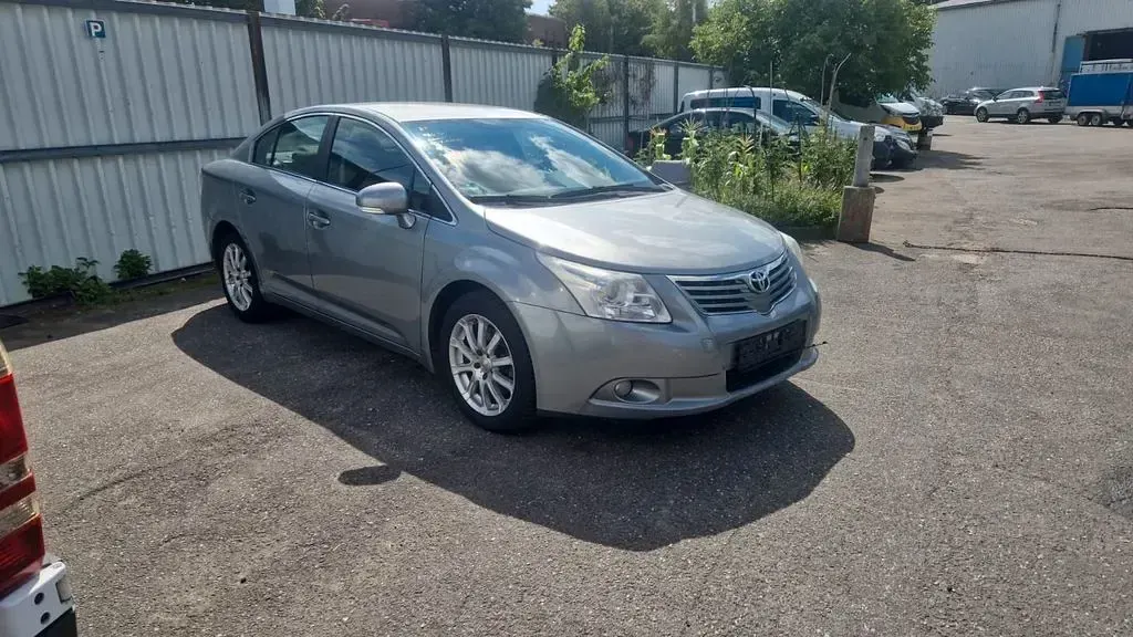 Gebraucht Toyota Avensis Edition 150 PS (110 kW) 2010 Grau Limousine