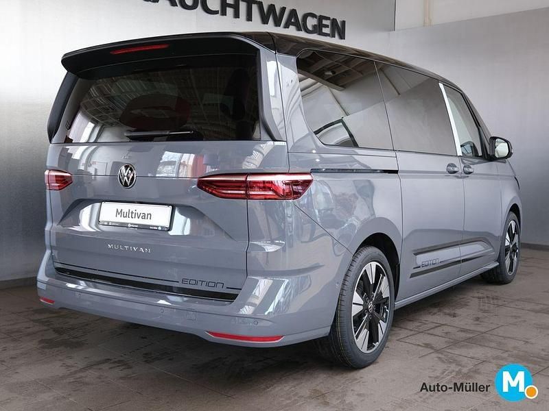 Neu VW Multivan 150 PS (110 kW) 2026 Grau Van
