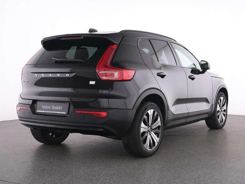 Usado Volvo XC40 Core 169 kW (231 HP) 2023 Cinzento SUV