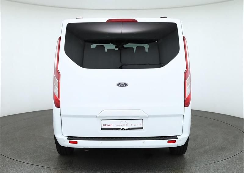Gebraucht Ford Tourneo Custom Trend 131 PS (96 kW) 2021 Weiß Van