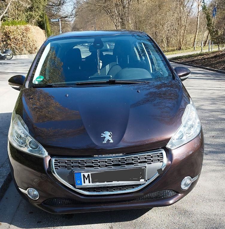 Gebraucht Peugeot 208 Allure 120 PS (88 kW) 2012 Braun Kleinwagen