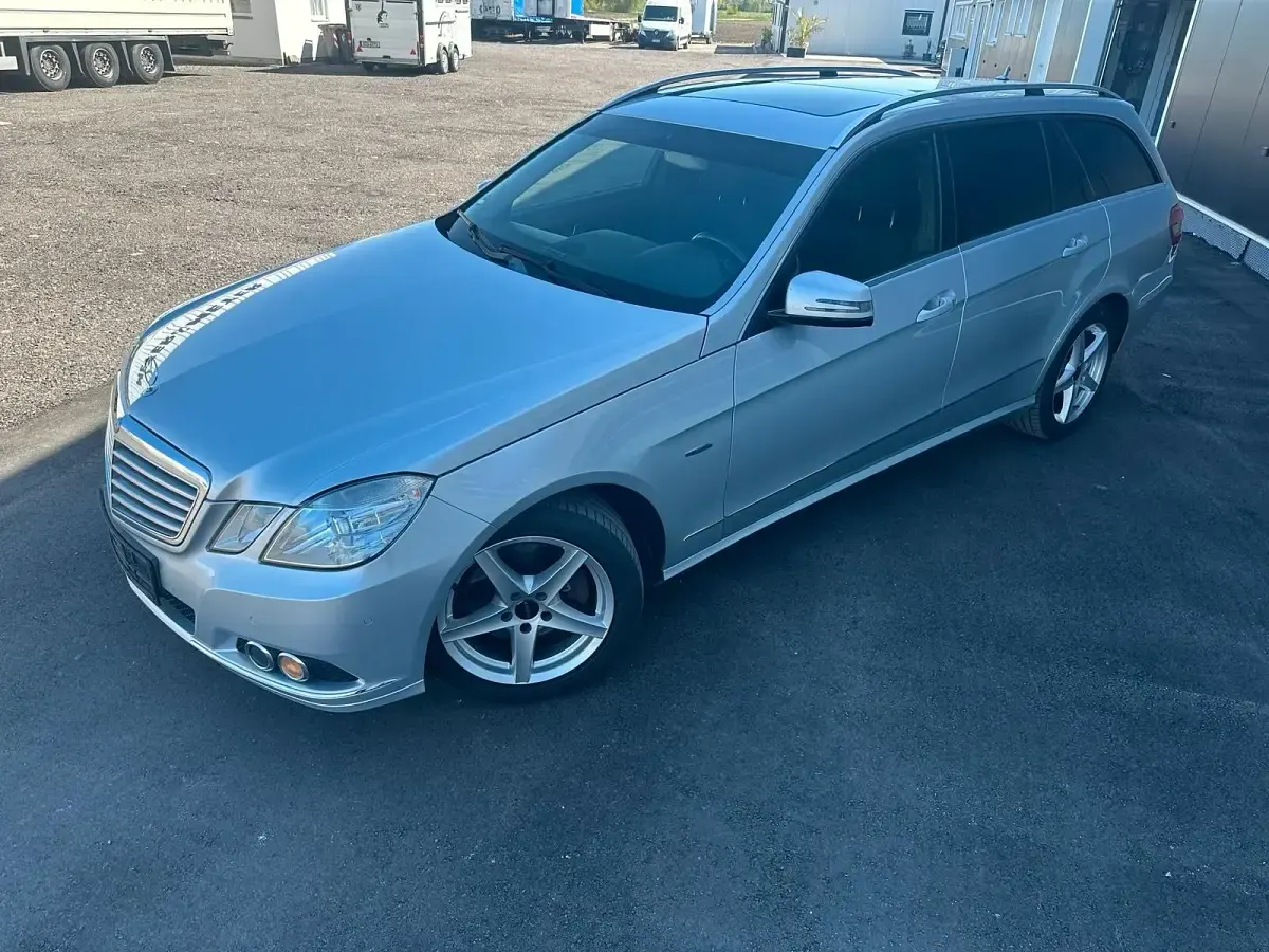 Usata Mercedes E350 231 CV (169 kW) 2009 Argento Station wagon