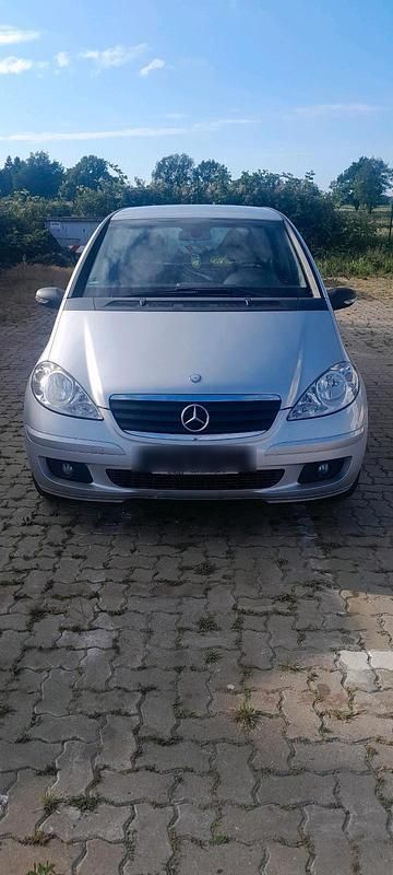 Grau Gebraucht 2006 Mercedes A150 Kleinwagen | 3.300 € (Fairer Preis) - Bild 1/4