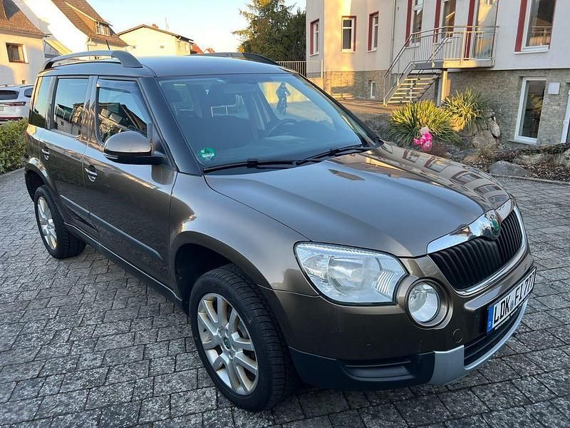 Gebraucht Skoda Yeti Ambition 110 PS (80 kW) 2013 Braun SUV