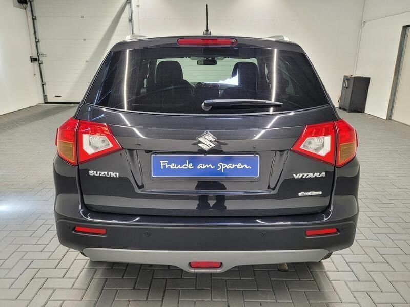 Usata Suzuki Vitara 140 CV (102 kW) 2018 Nero SUV