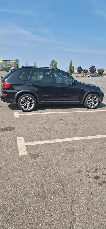Schwarz Gebraucht 2011 BMW X5 SUV | 12.000 € - Bild 1/4