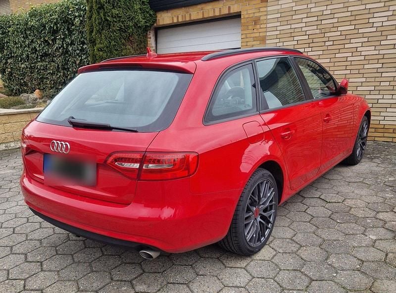 Gebraucht Audi A4 245 PS (180 kW) 2012 Rot Kombi