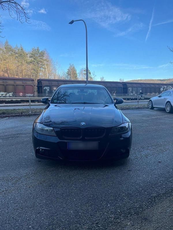 Gebraucht BMW 330 272 PS (200 kW) 2009 Schwarz Limousine