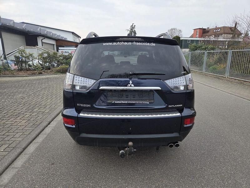 Gebraucht Mitsubishi Outlander Instyle 156 PS (114 kW) 2012 Blau SUV
