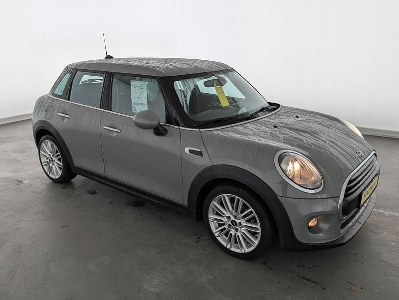 Gebraucht Mini ONE 102 PS (75 kW) 2018 Grau Kleinwagen