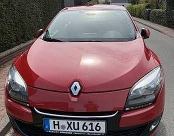 Gebraucht Renault Mégane Initiale Paris 101 PS (74 kW) 2013 Rot Limousine