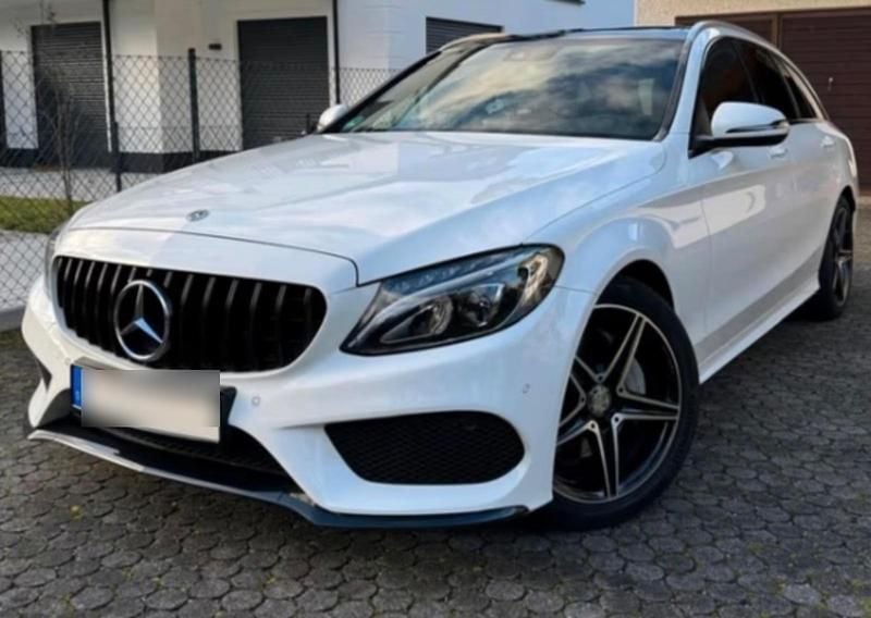 Weiß Gebraucht 2017 Mercedes C200 AMG line Kombi | 25.000 € (Teuer) - Bild 1/4