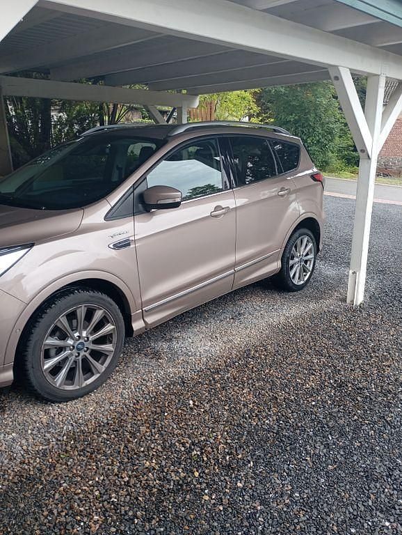 Beige Gebraucht 2019 Ford Kuga Vignale SUV | 17.000 € (Fairer Preis) - Bild 1/4