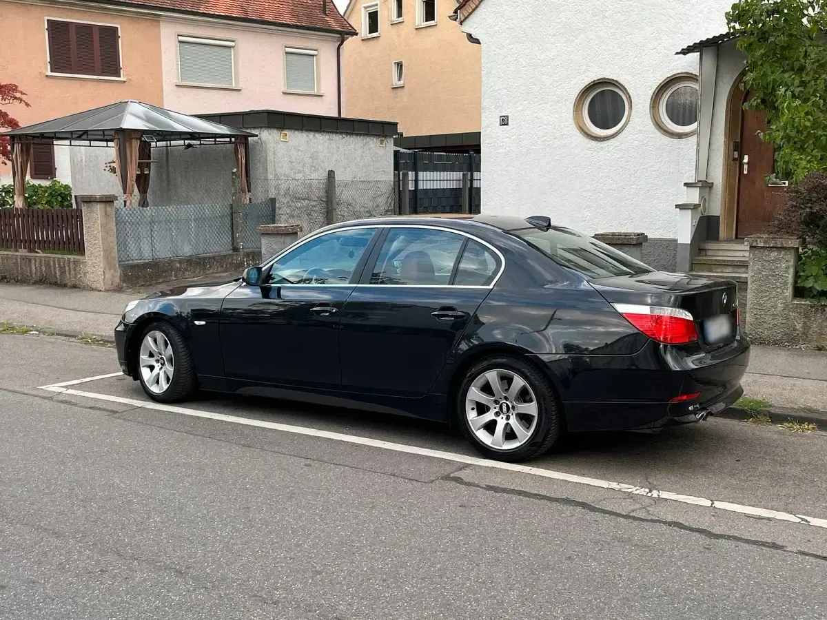 Gebraucht BMW 525 177 PS (130 kW) 2007 Schwarz Limousine