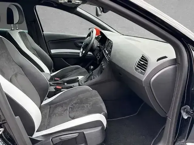 Używany Seat Leon ST CUPRA 280 KM (205 kW) 2015 Czarny Kombi